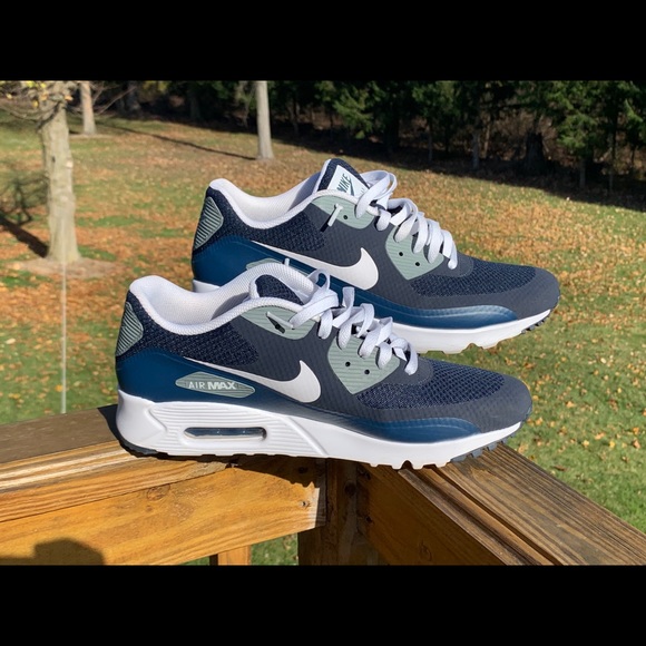 Nike Air Max 90s - Picture 2 of 9